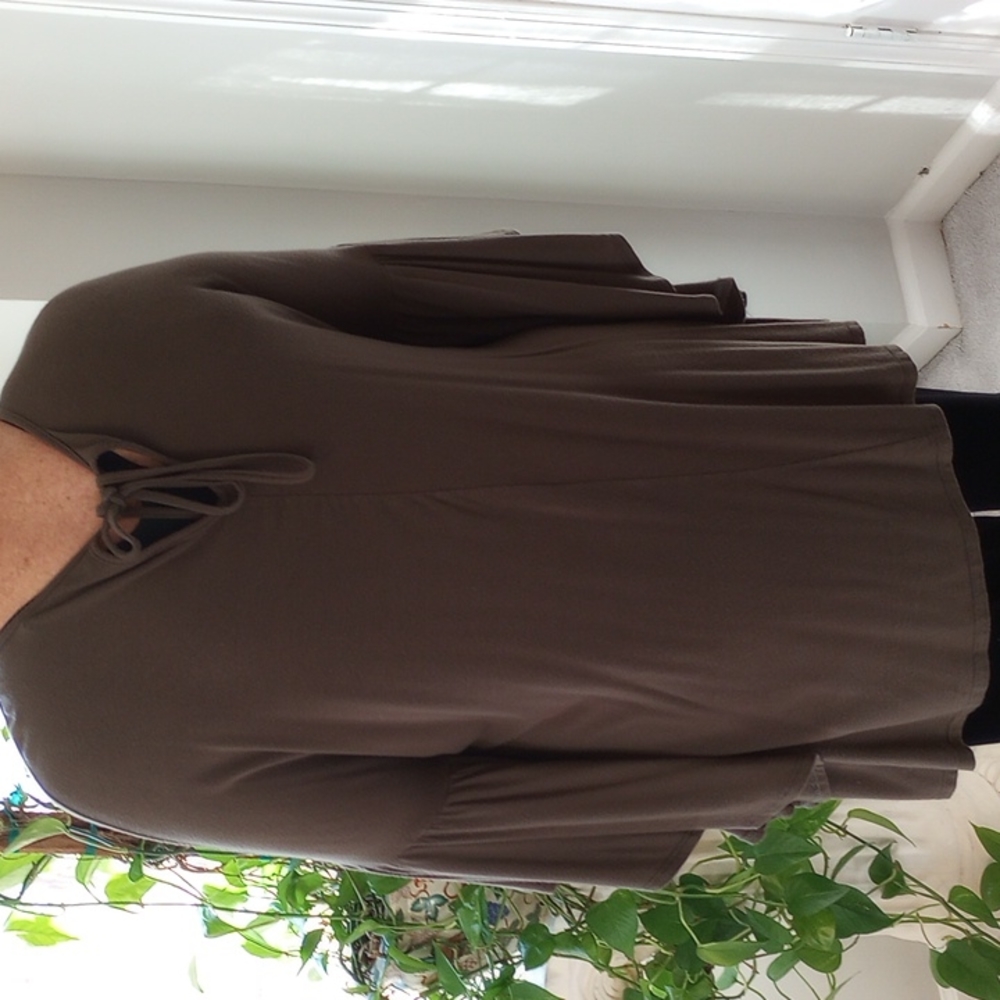 Boutique Tunic - Picture 4 of 4